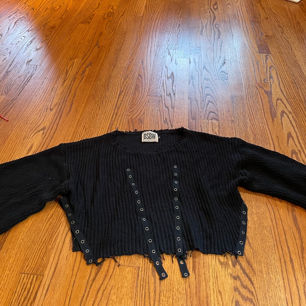 Black cropped sweater from BSBW